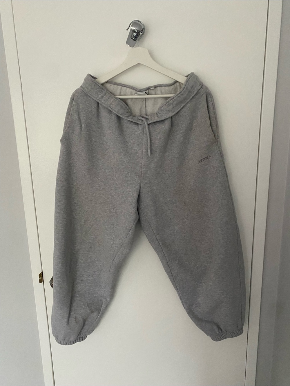Aritzia Gray Fleece Jogger Pants